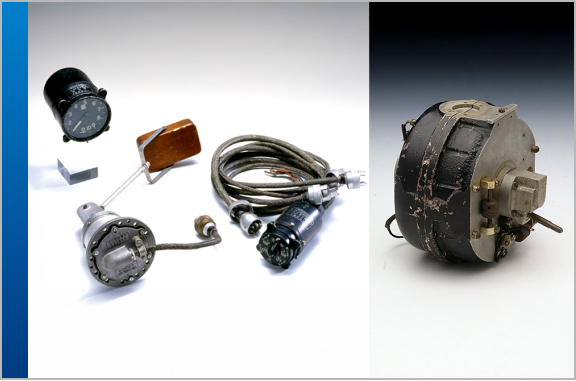 Type 97 oil gauge, prototype gyros for bombing sights